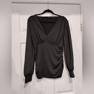 Black V-Neck Puffer Sleeve Top From CHICME In Size Large